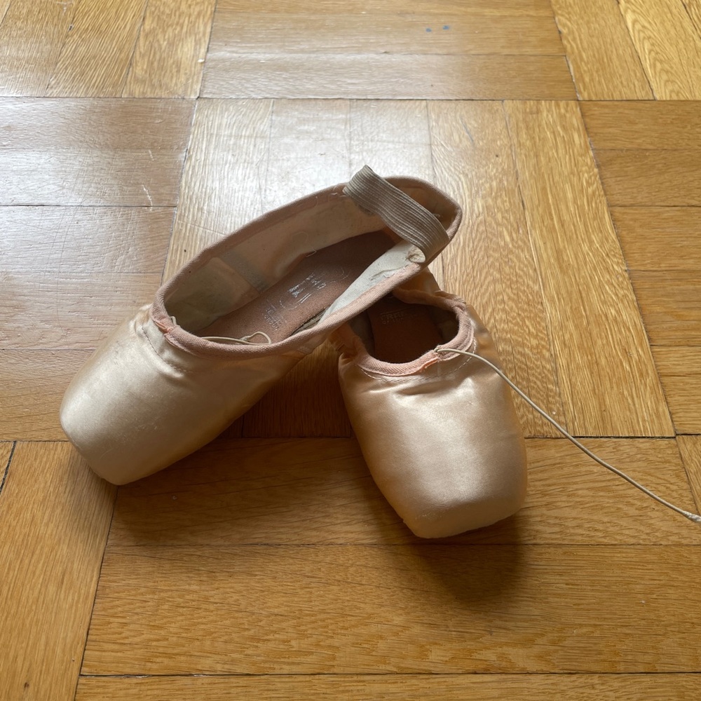 Used Freed of London Pointe Shoes Pair 1